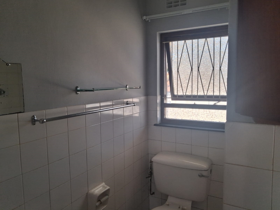 To Let 3 Bedroom Property for Rent in Amalinda Eastern Cape